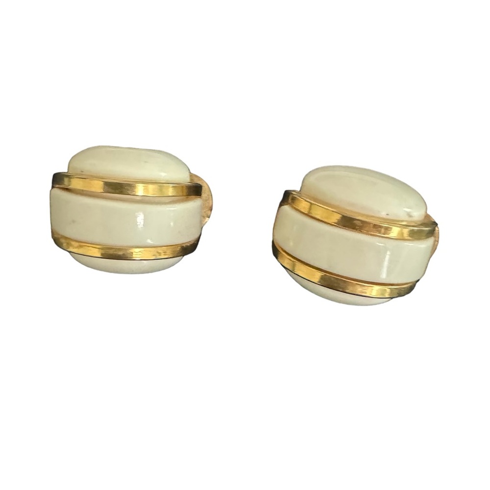 Vintage 1990s White Resin Clip-On Earrings